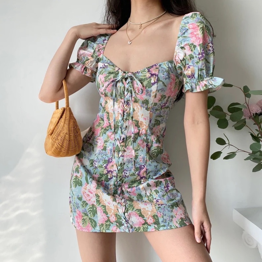 Vintage romantic cottagecore mini floral dress XS lace up